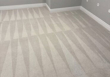 Hallway carpet cleaned to the baseboards